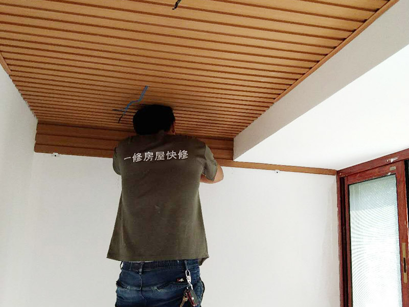 想把剛買的50平小公寓裝修成樣板房，應(yīng)該從哪里下手